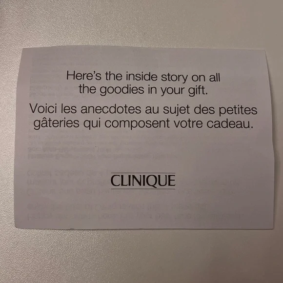 NWT CLINIQUE GIFT WITH PURCHASE BAG
GLOWY AND BRIGHT KIT: MOISTURE SURGE SET - Picture 7 of 9